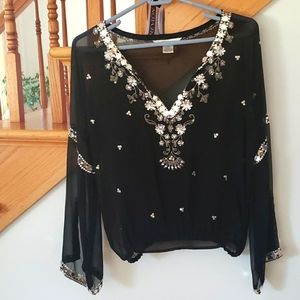 WD-NY Women Shirtposting. Sequin Embroidered